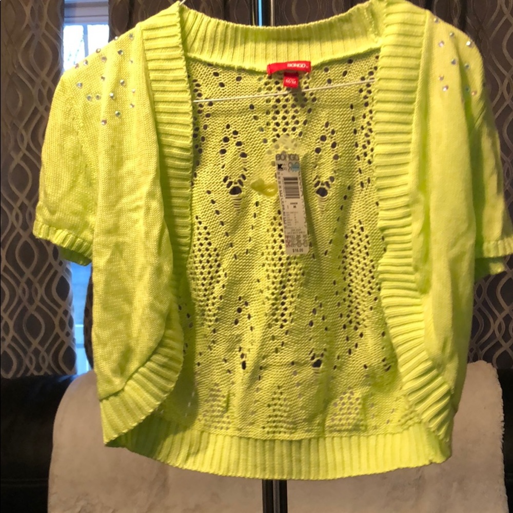 Short sleeve shrug